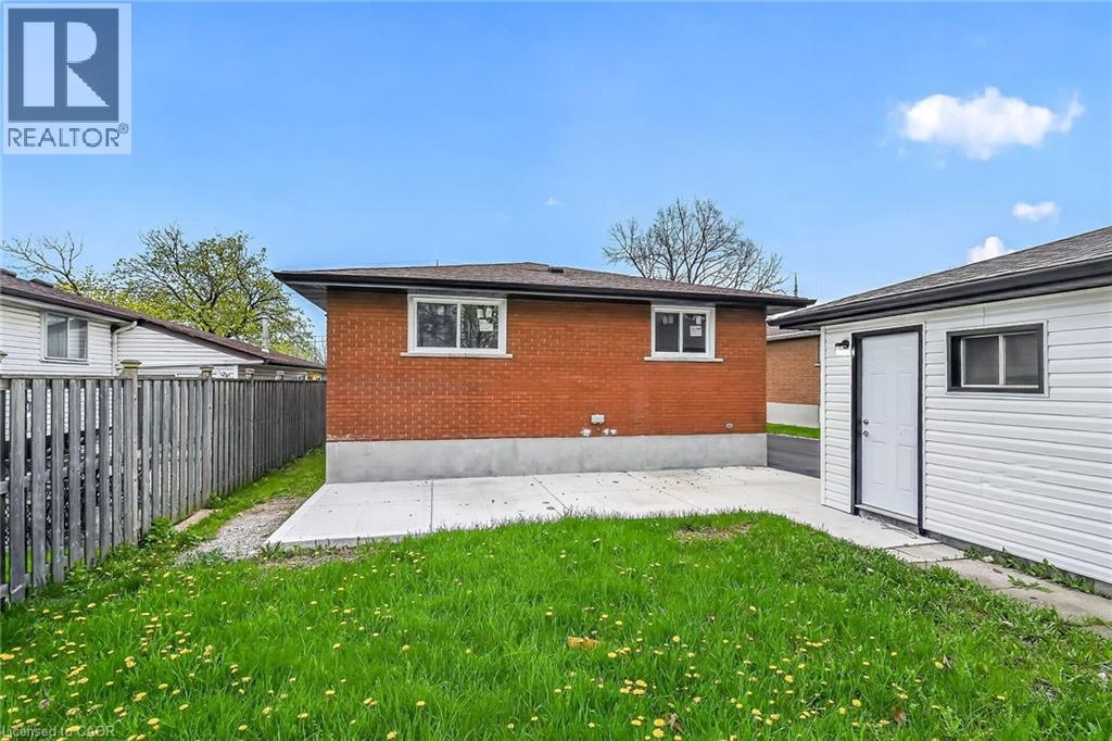 74 VICTOR Boulevard - 43
