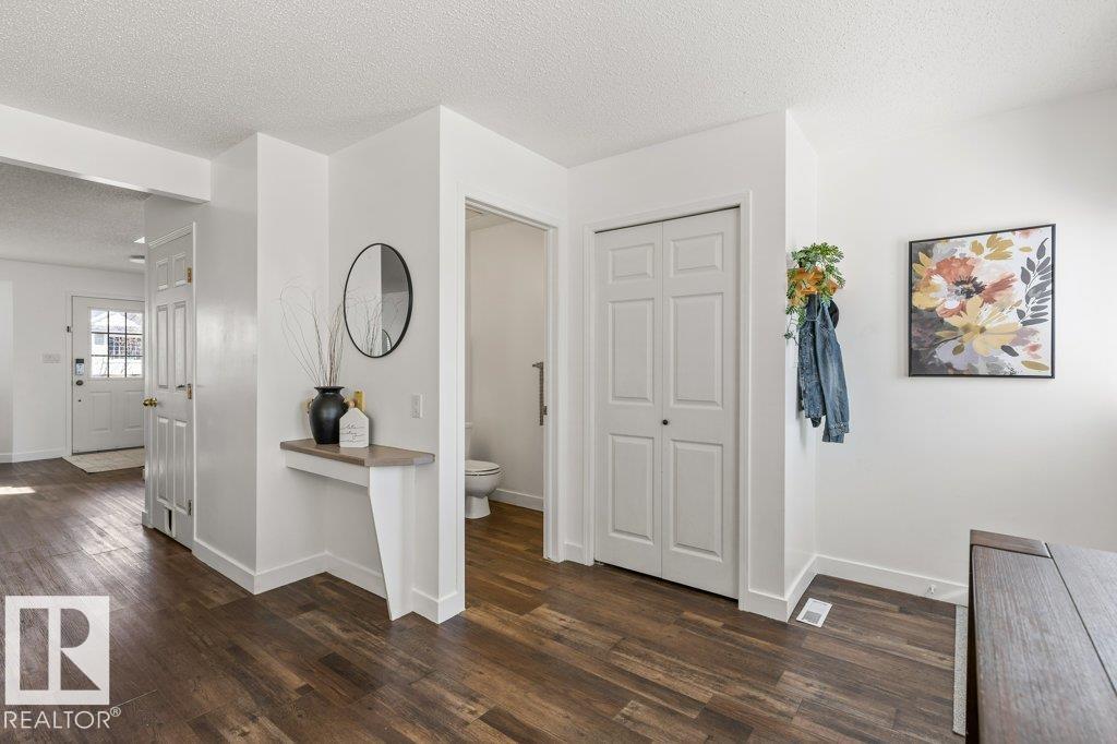 4272 24 ST NW, Edmonton