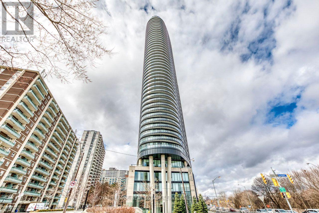 #1320 585 BLOOR STREET E - 2