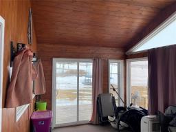 Sunroom - 170046 123n Road, Russell, MB R0J1W0 Photo 11