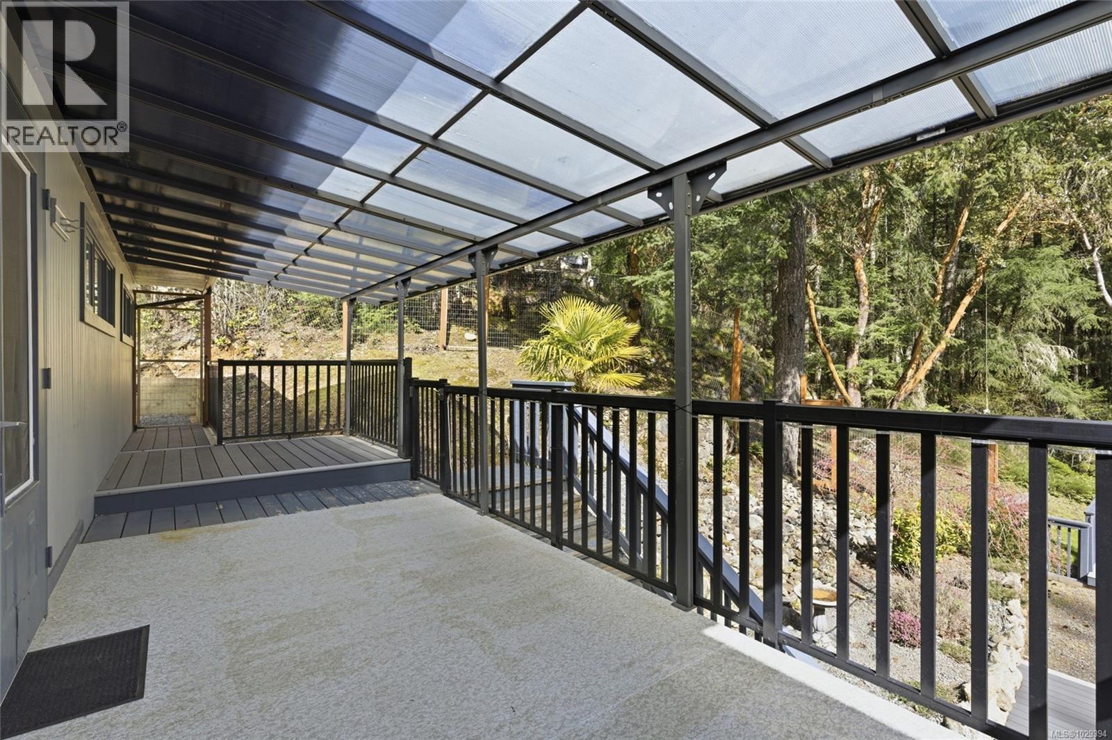 852 Walfred Rd - 36