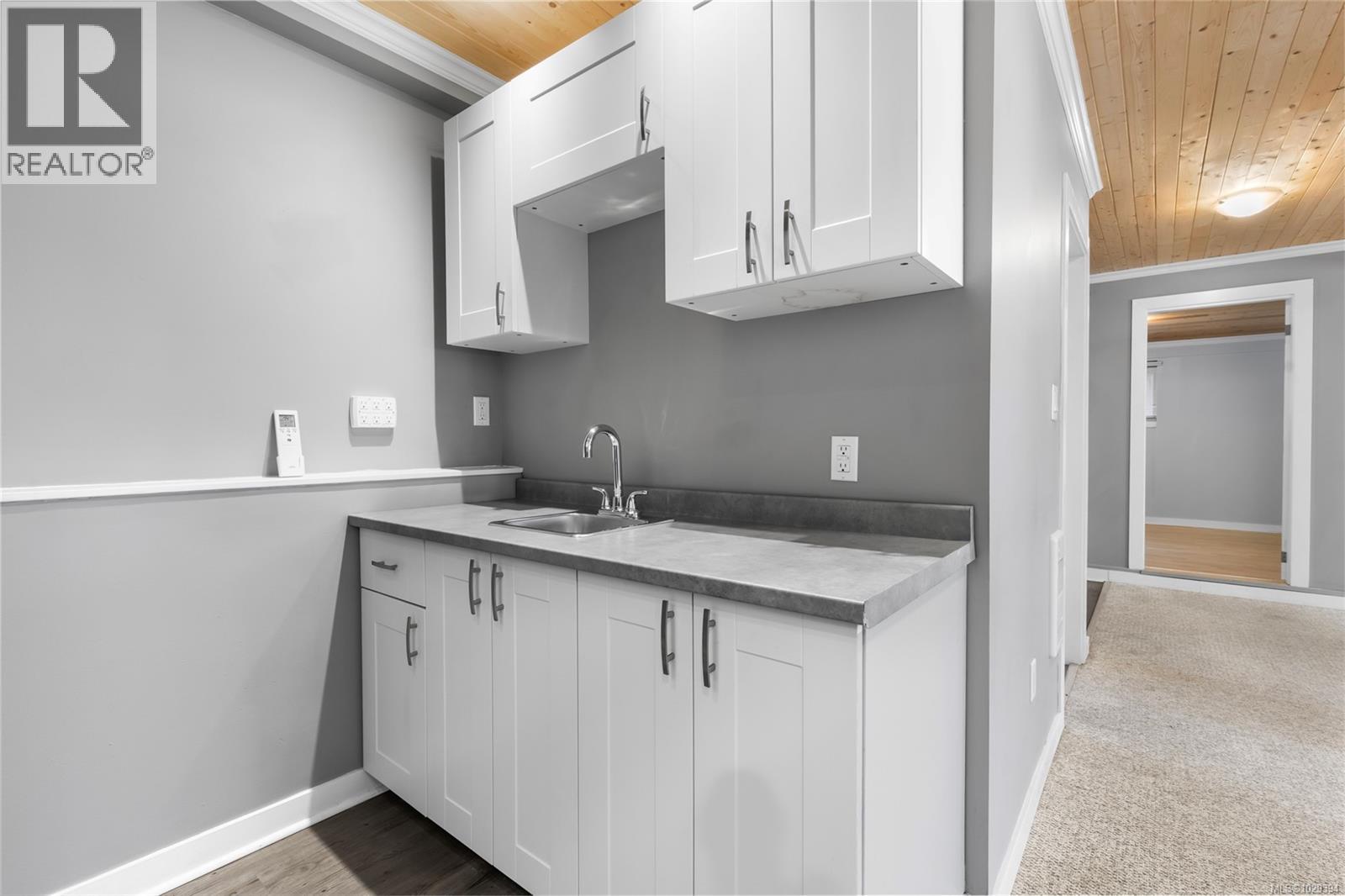 852 Walfred Rd - 29
