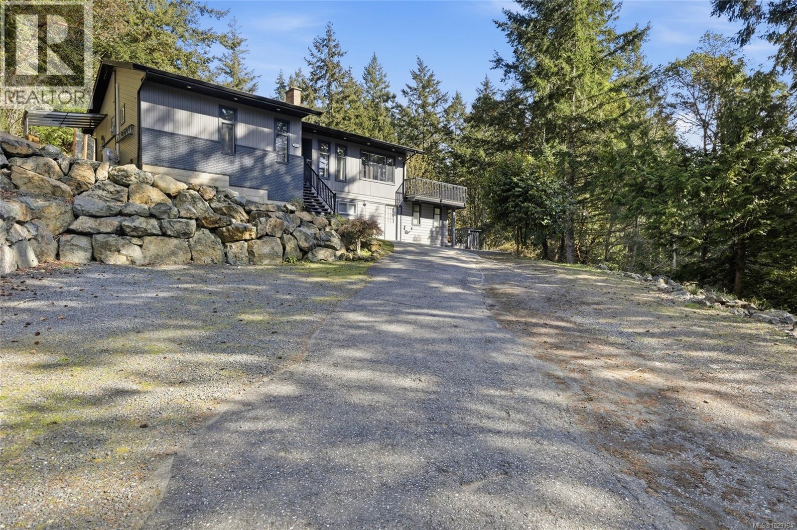 852 Walfred Rd - 5