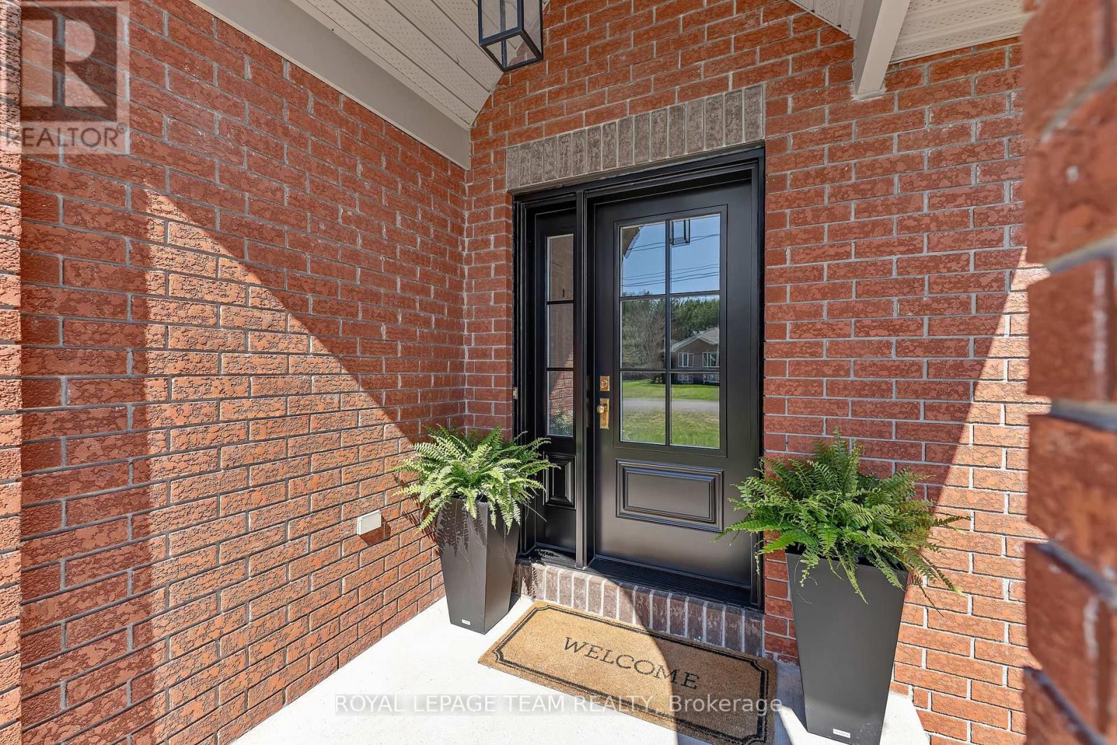 6567 COURTLAND GROVE CRESCENT - 2