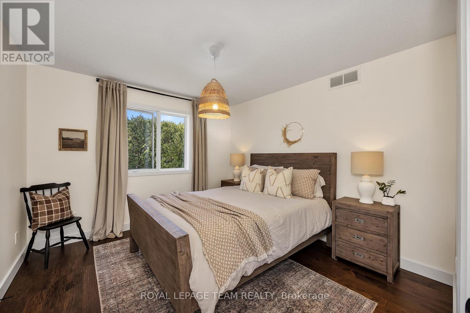 6567 COURTLAND GROVE CRESCENT - 22