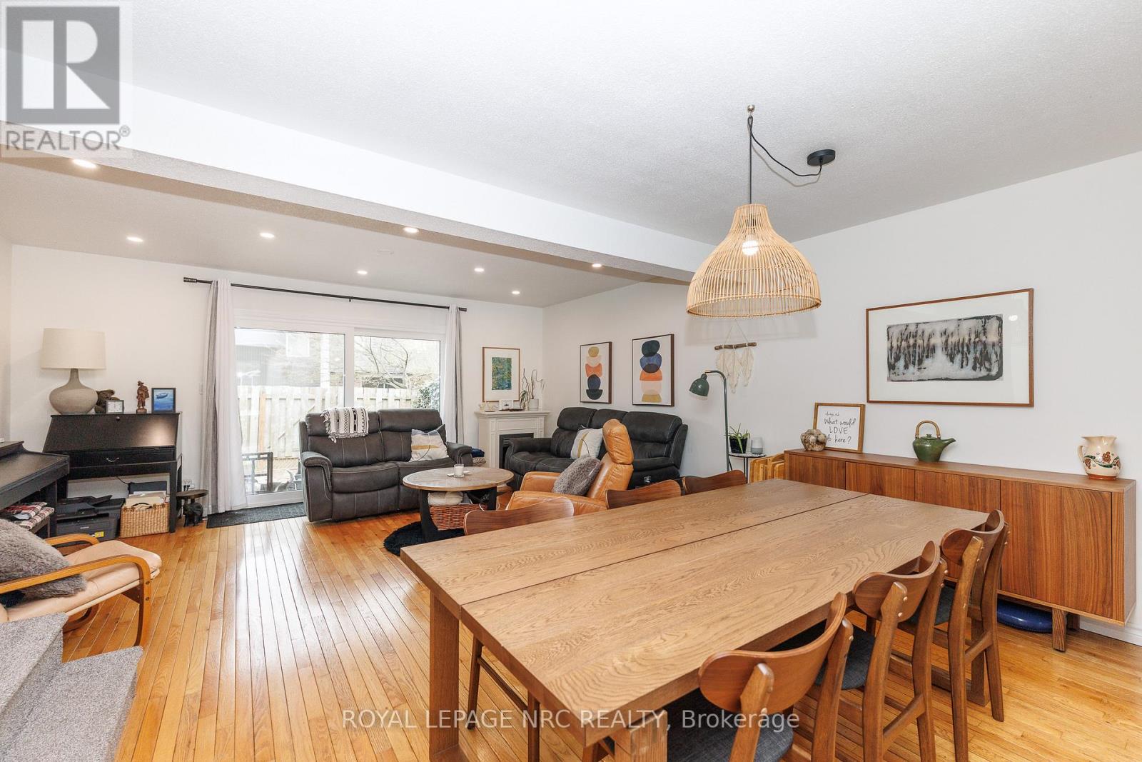 #64 77 LINWELL ROAD - 11