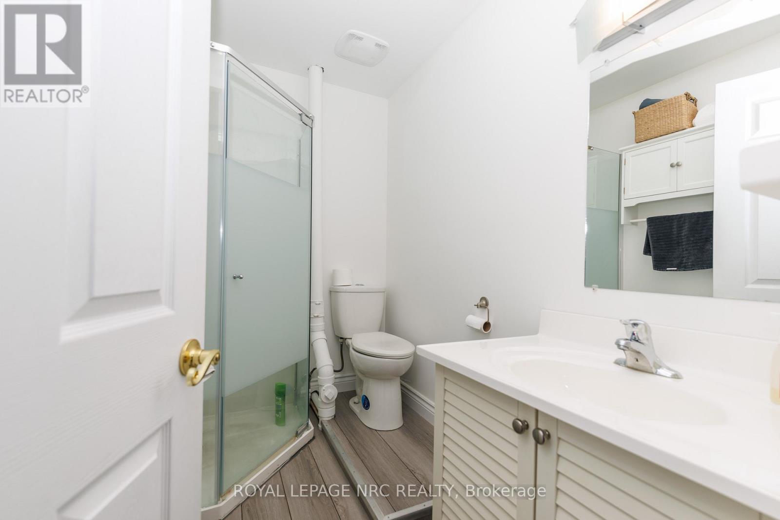 #64 77 LINWELL ROAD - 31