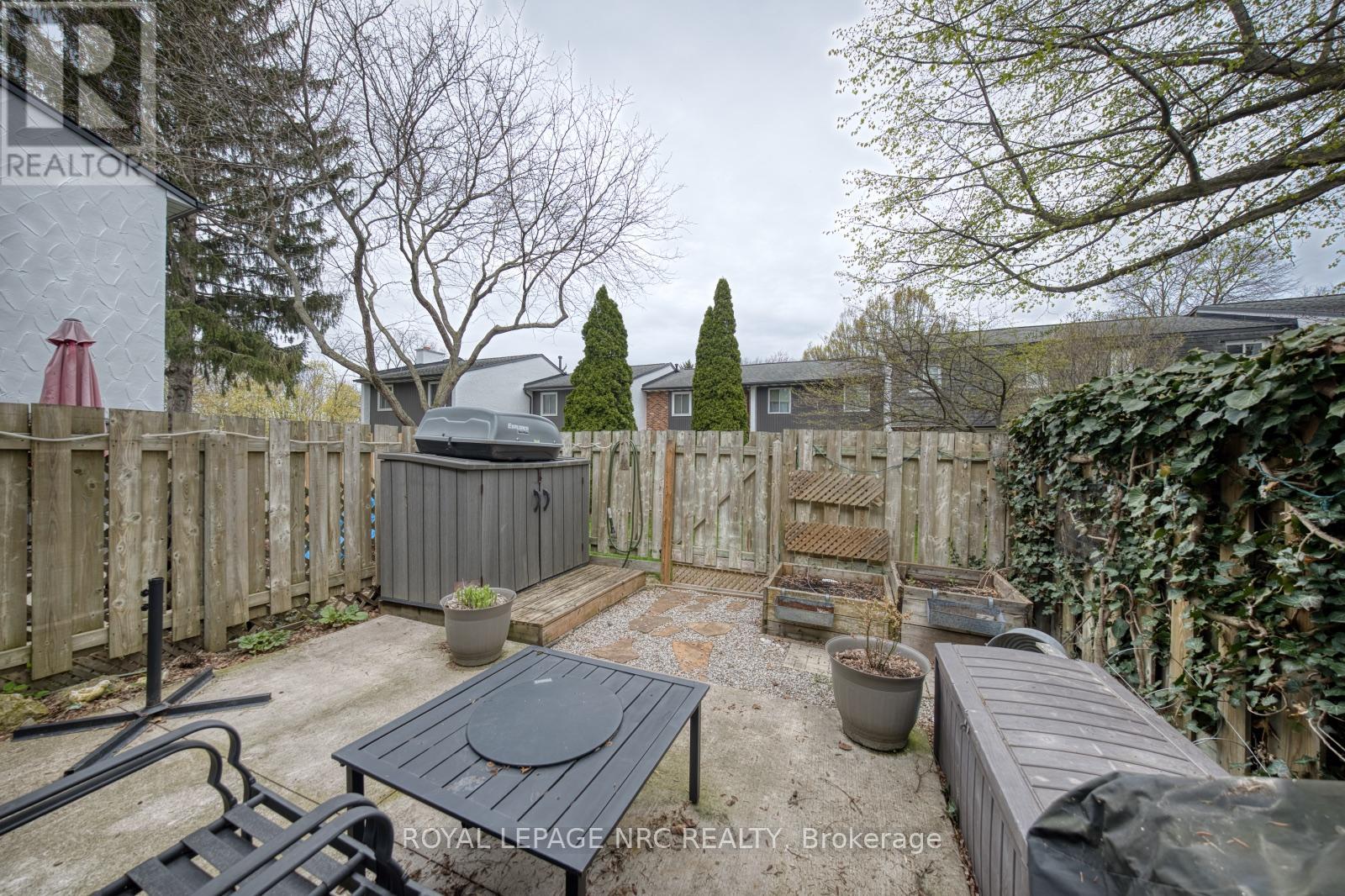 #64 77 LINWELL ROAD - 33