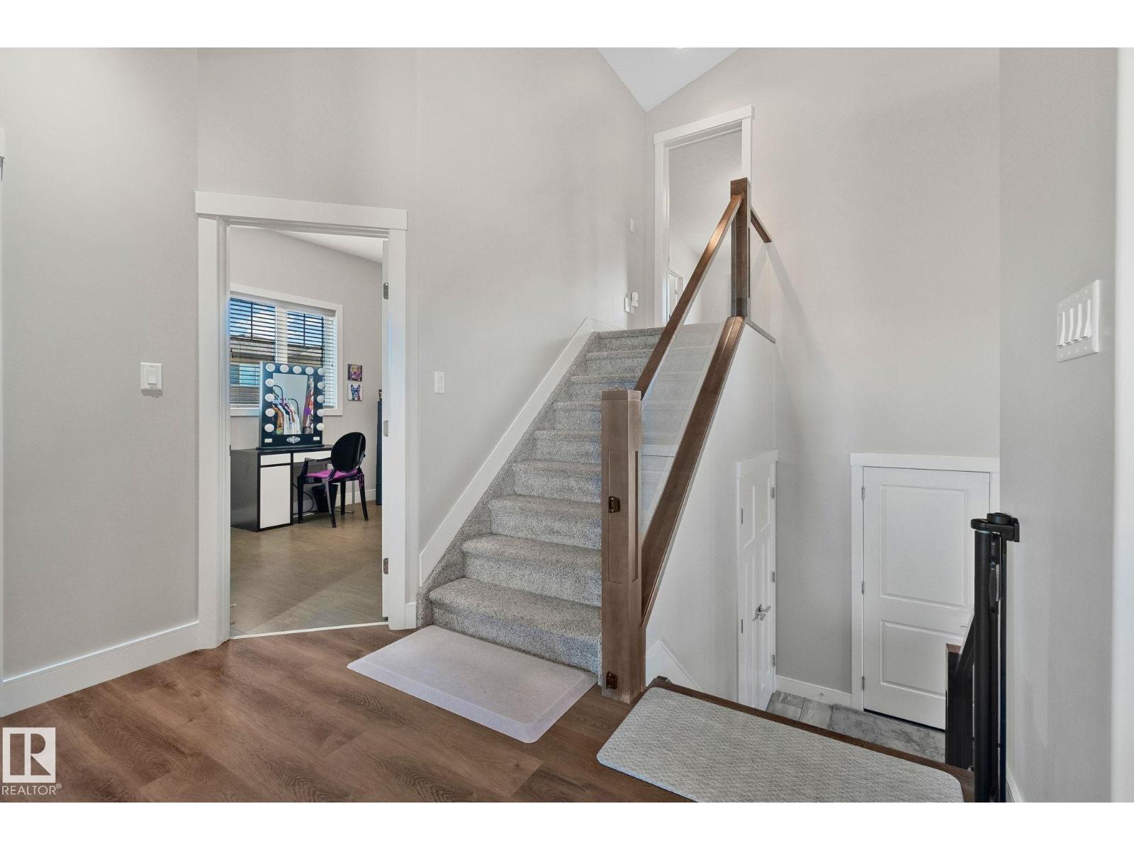 67 ENCHANTED WY NW, St. Albert