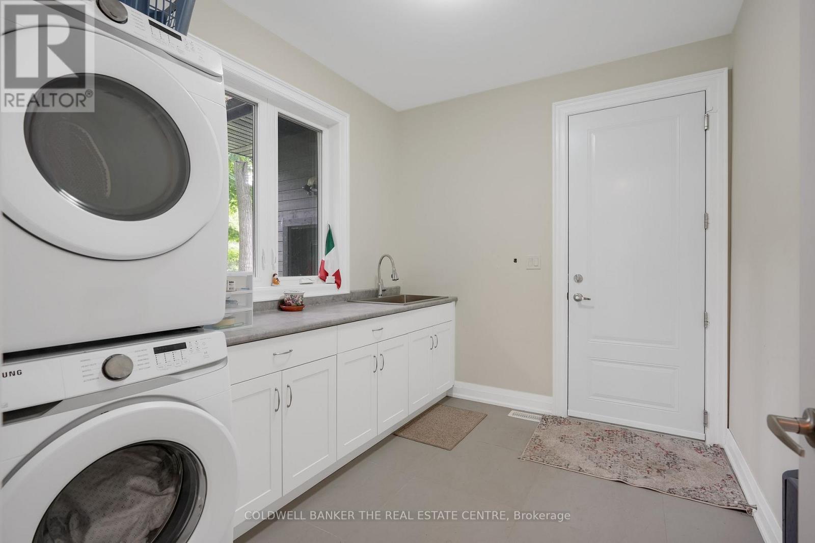 34 OAKWOOD AVENUE - 25