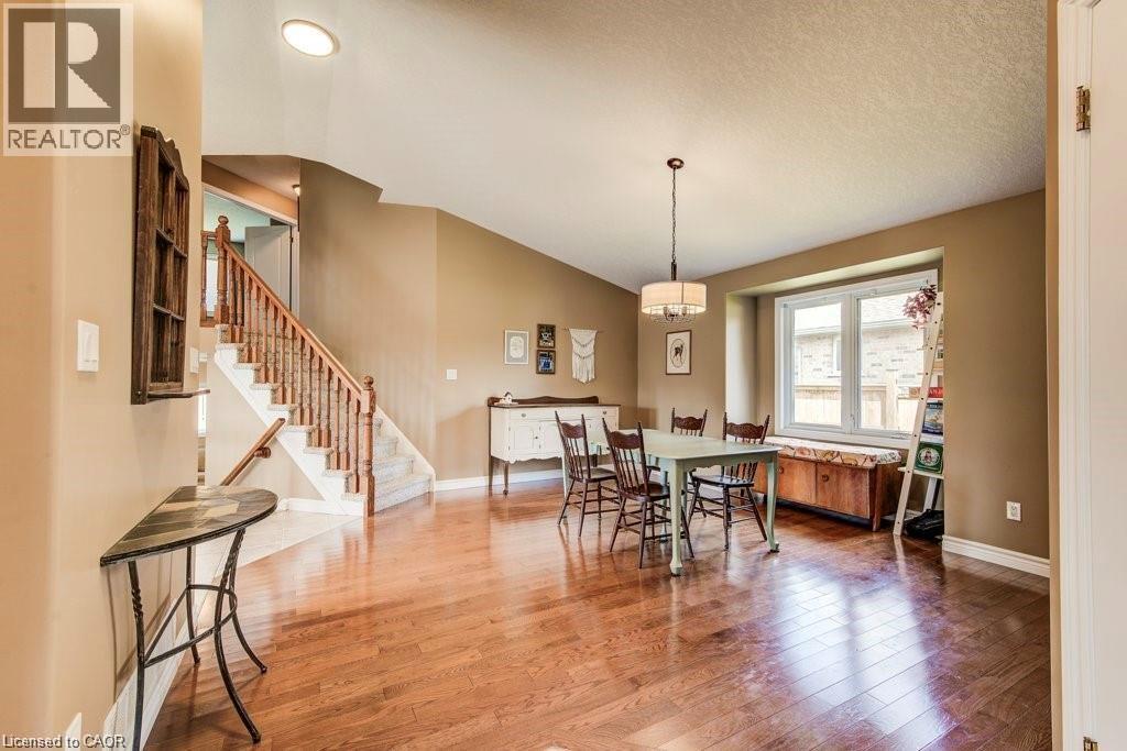 995 BOYD Avenue, Listowel, Ontario, N4W3V8 — Photo 6