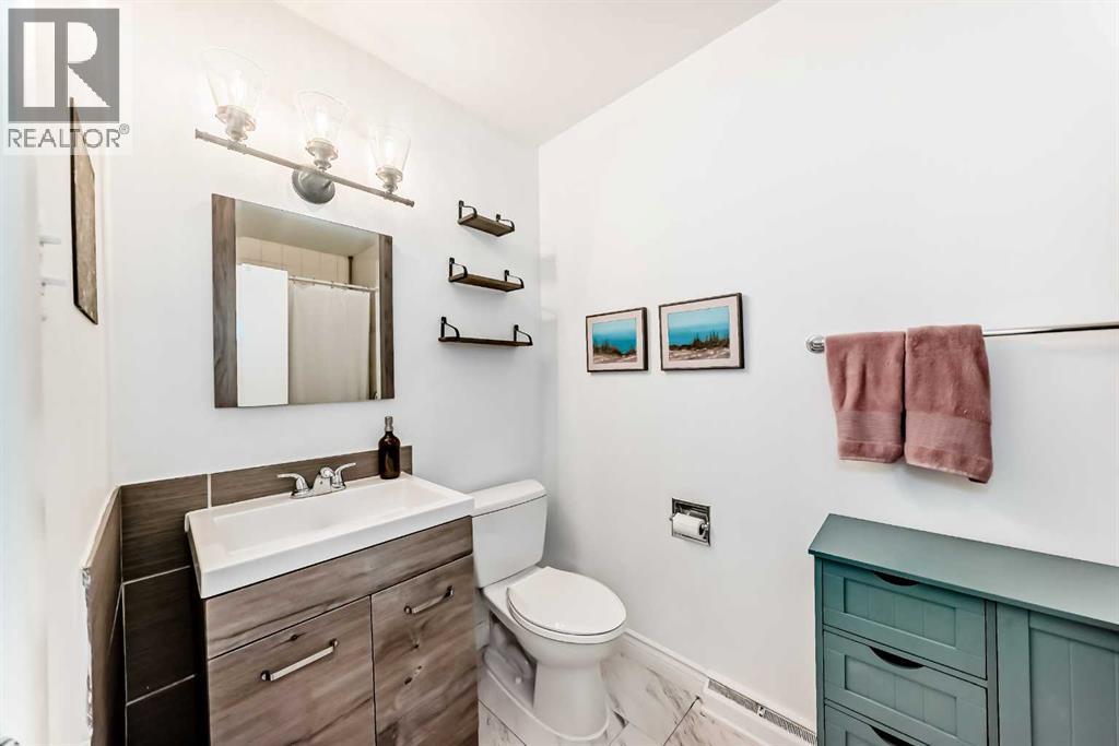 2709 16A Street NW — photo 32