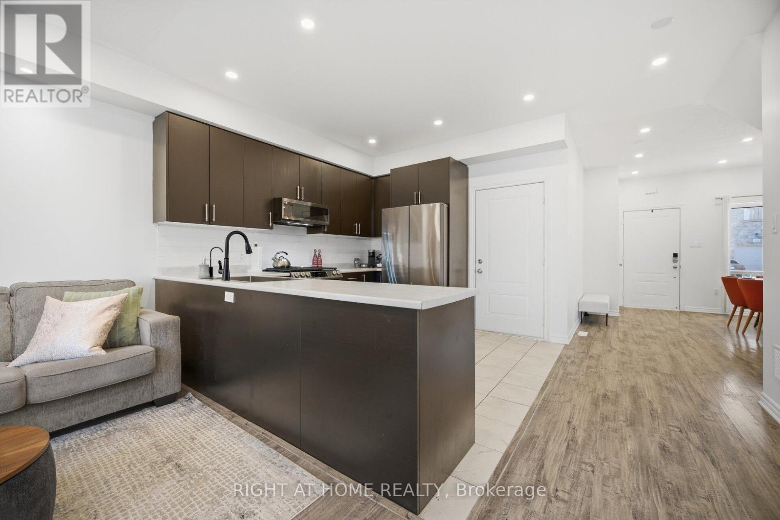 165 BERKSHIRE DRIVE - 10