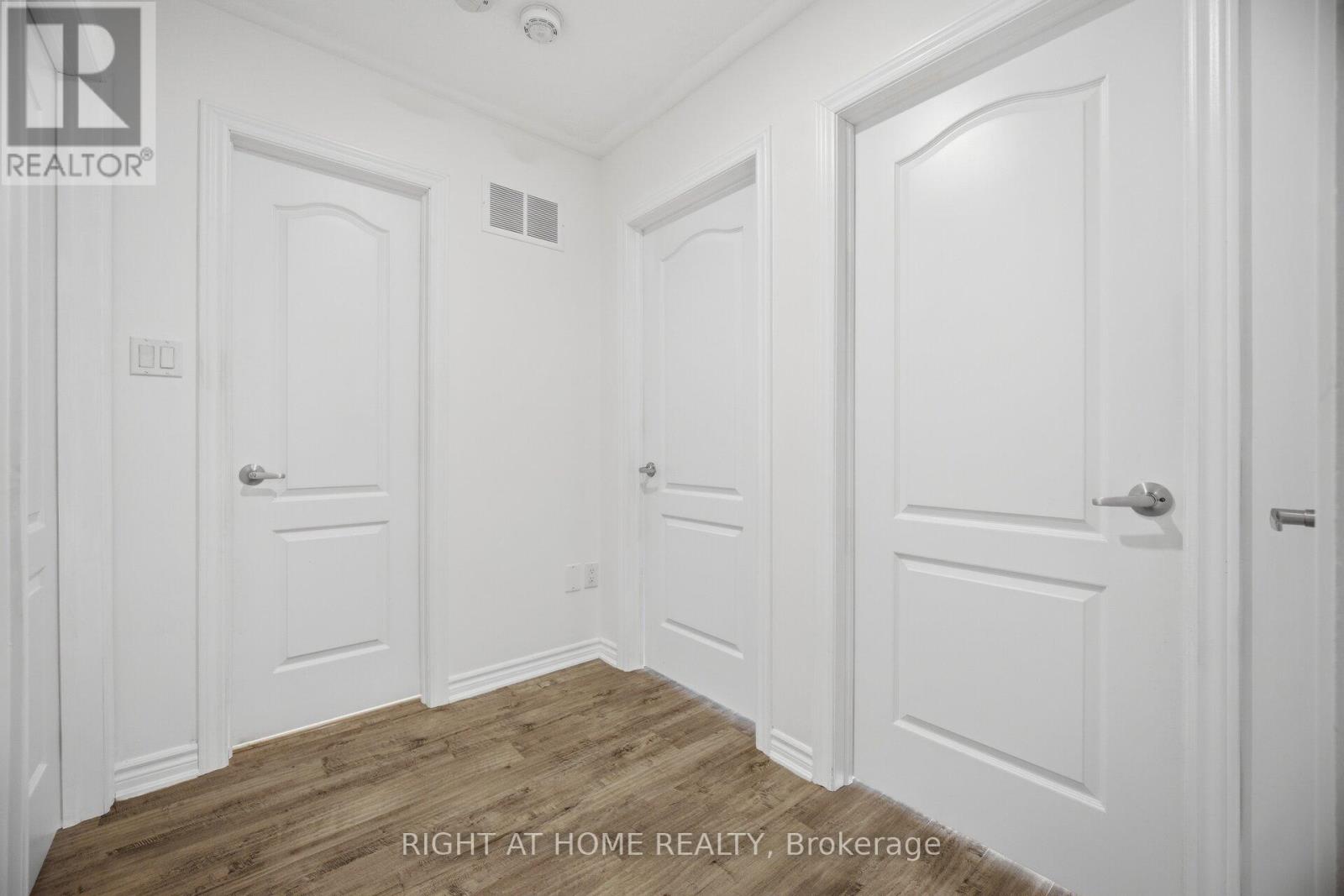 165 BERKSHIRE DRIVE - 29