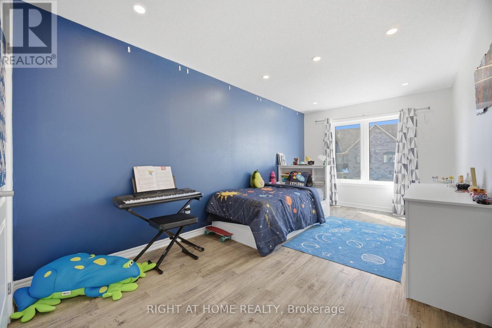 165 BERKSHIRE DRIVE - 30