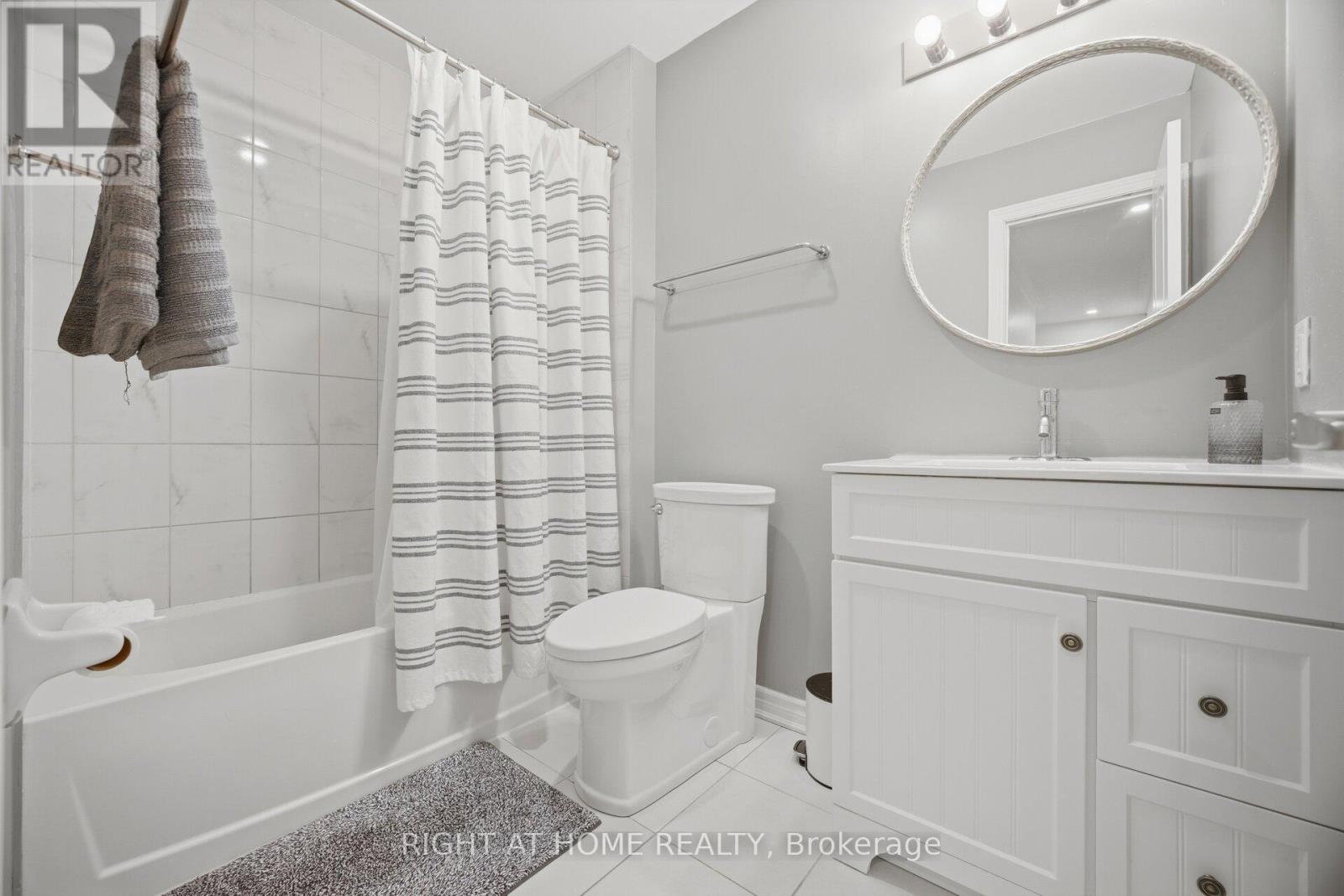 165 BERKSHIRE DRIVE - 34
