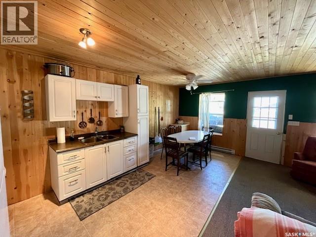 Cabin 94 at Clearwater Regional Park - 7