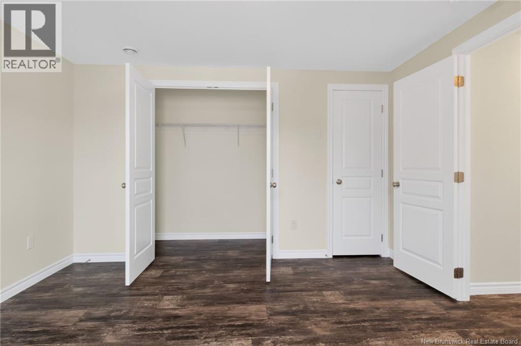 98 River East Drive - 14
