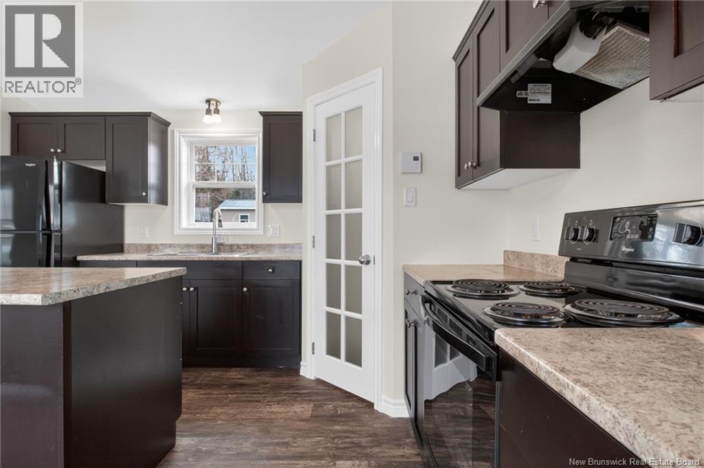 98 River East Drive - 19