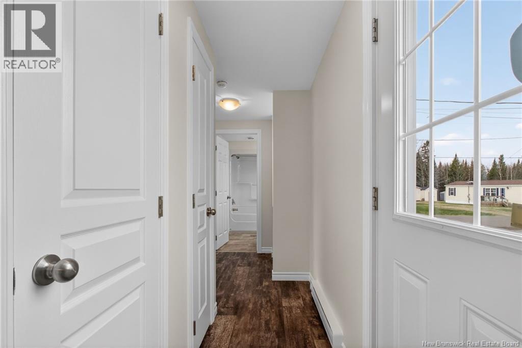 98 River East Drive - 23
