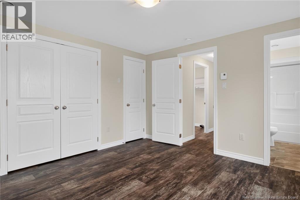 98 River East Drive - 12