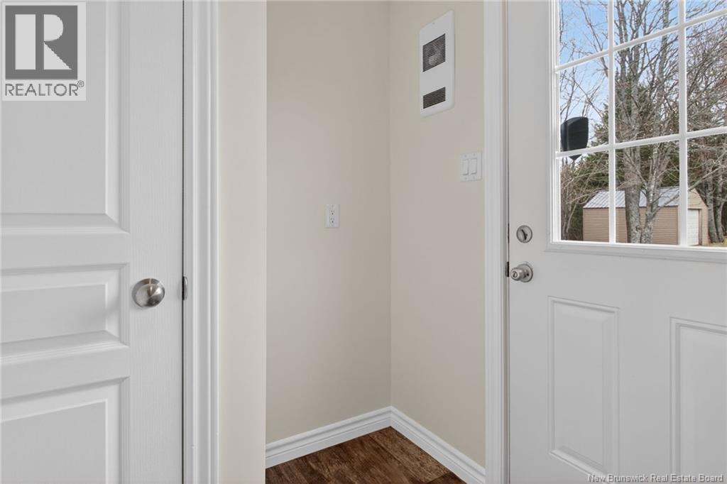 98 River East Drive - 6