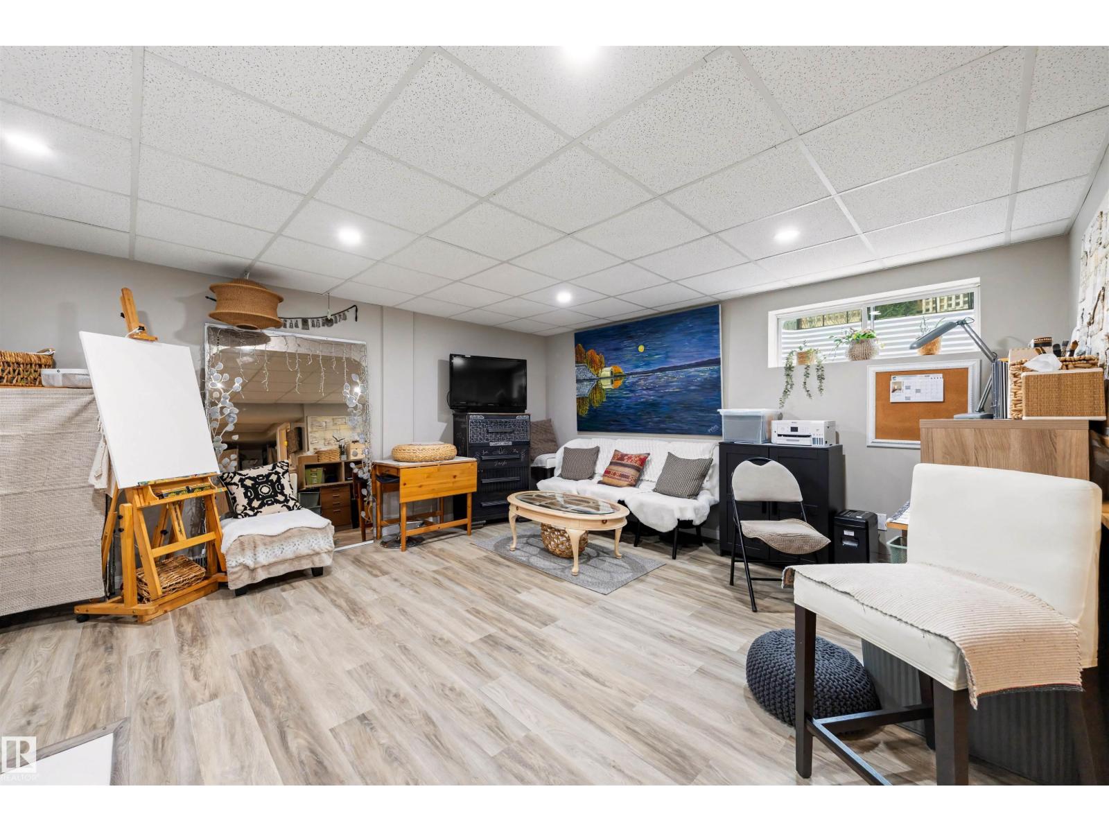 5432 203 ST NW, Edmonton
