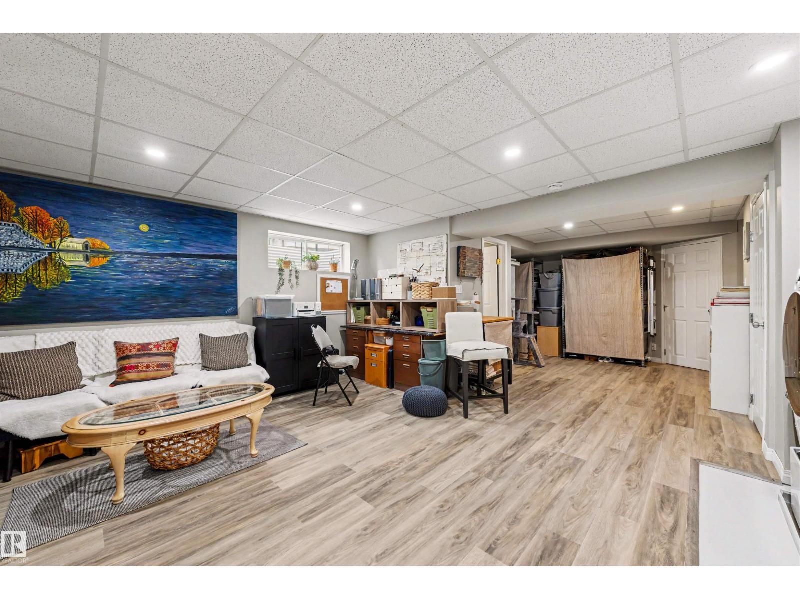 5432 203 ST NW, Edmonton