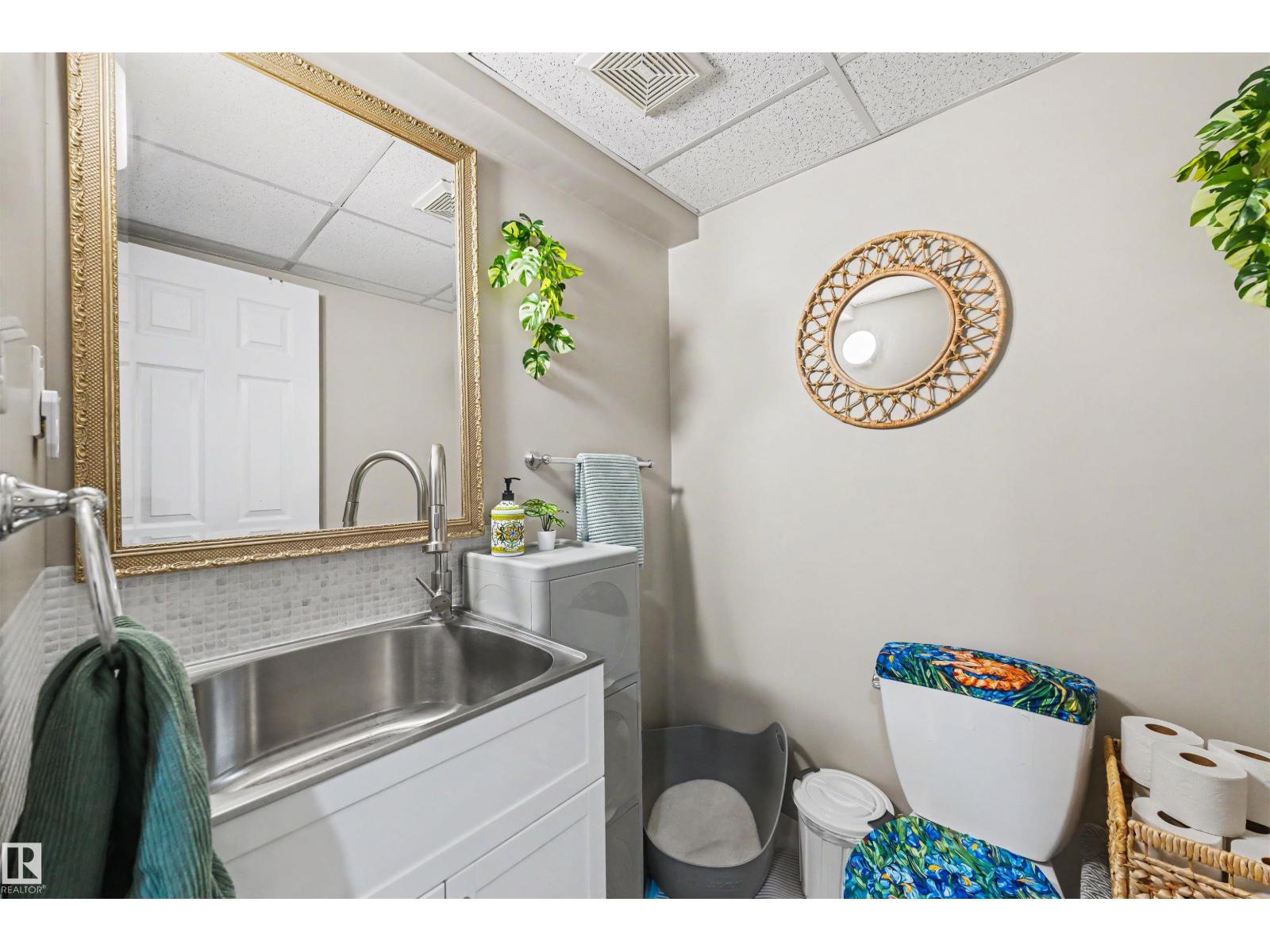 5432 203 ST NW, Edmonton