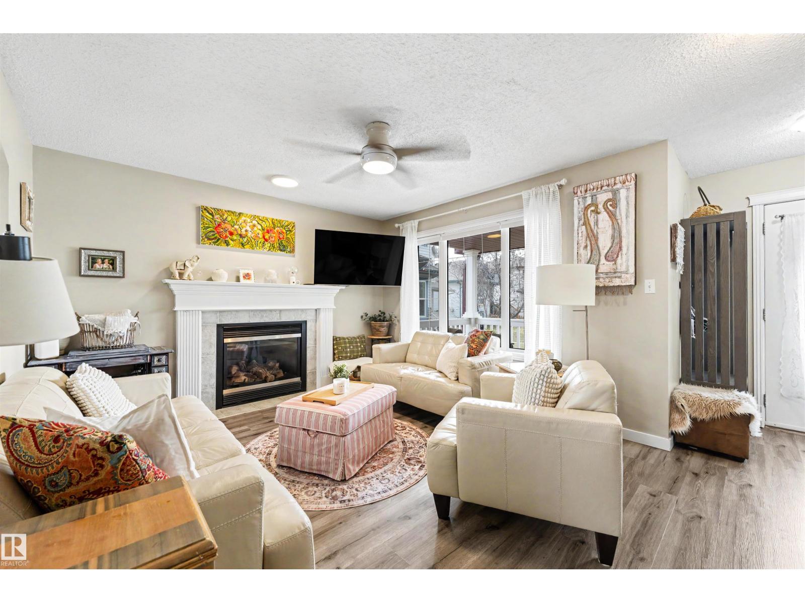 5432 203 ST NW, Edmonton