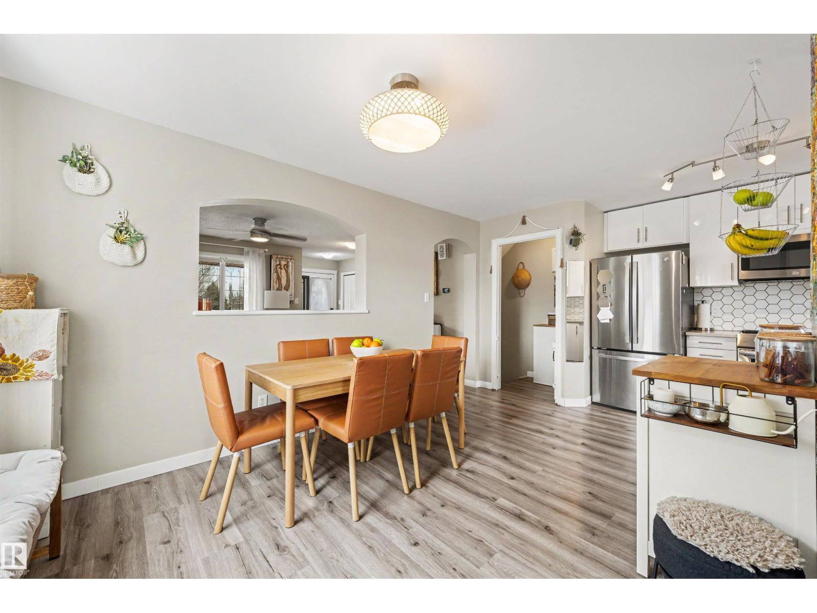 5432 203 ST NW, Edmonton