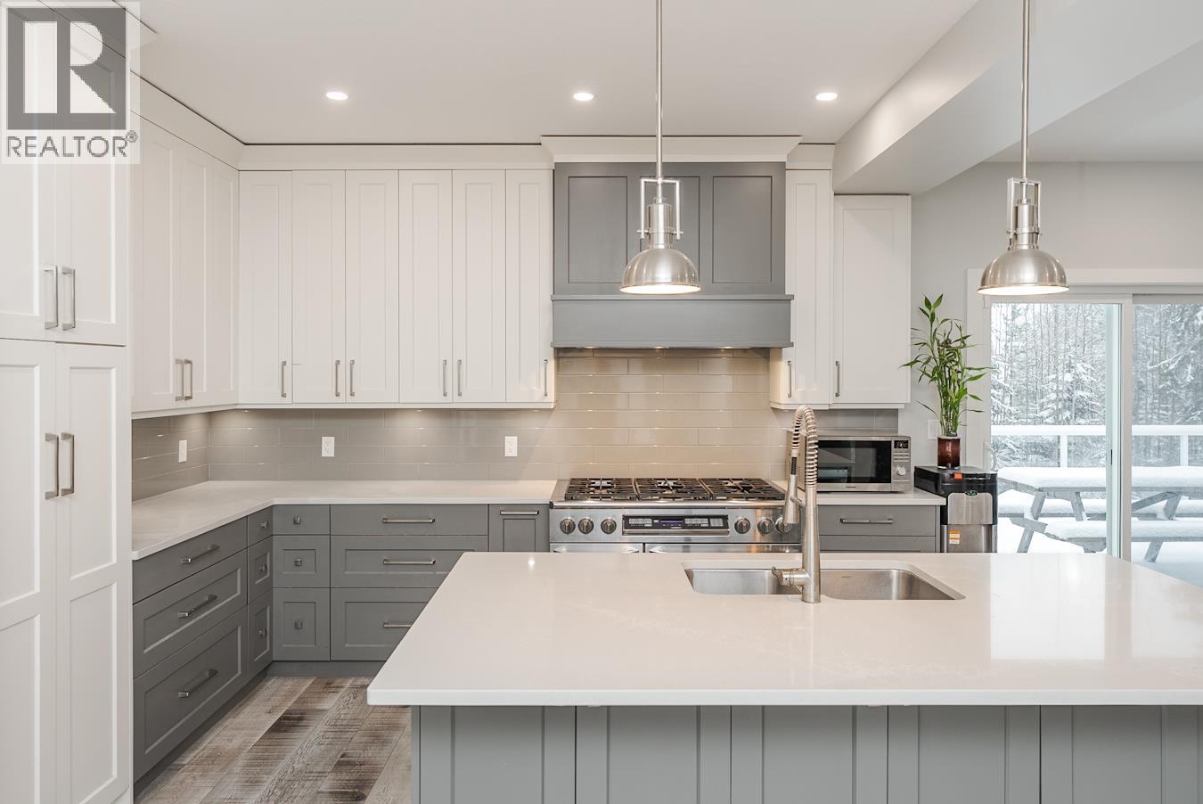 3350 HILLSIDE DRIVE, Prince George