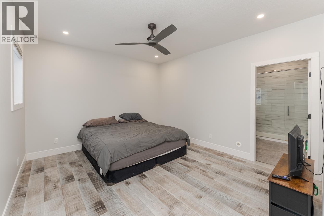 3350 HILLSIDE DRIVE, Prince George