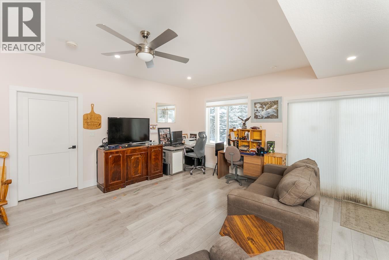 3350 HILLSIDE DRIVE, Prince George