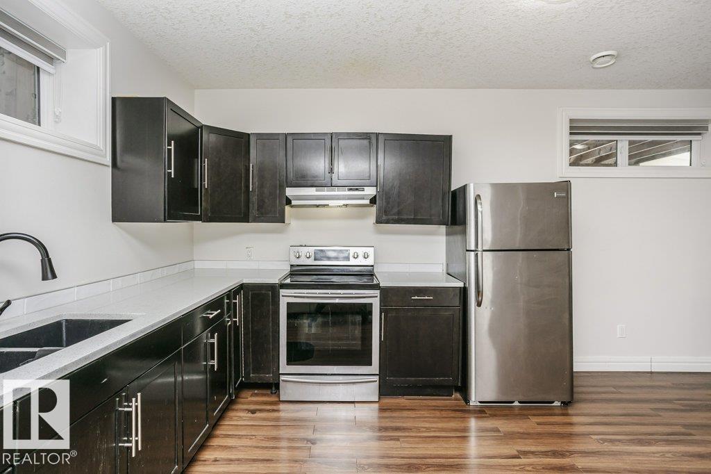 1520 67 ST SW, Edmonton