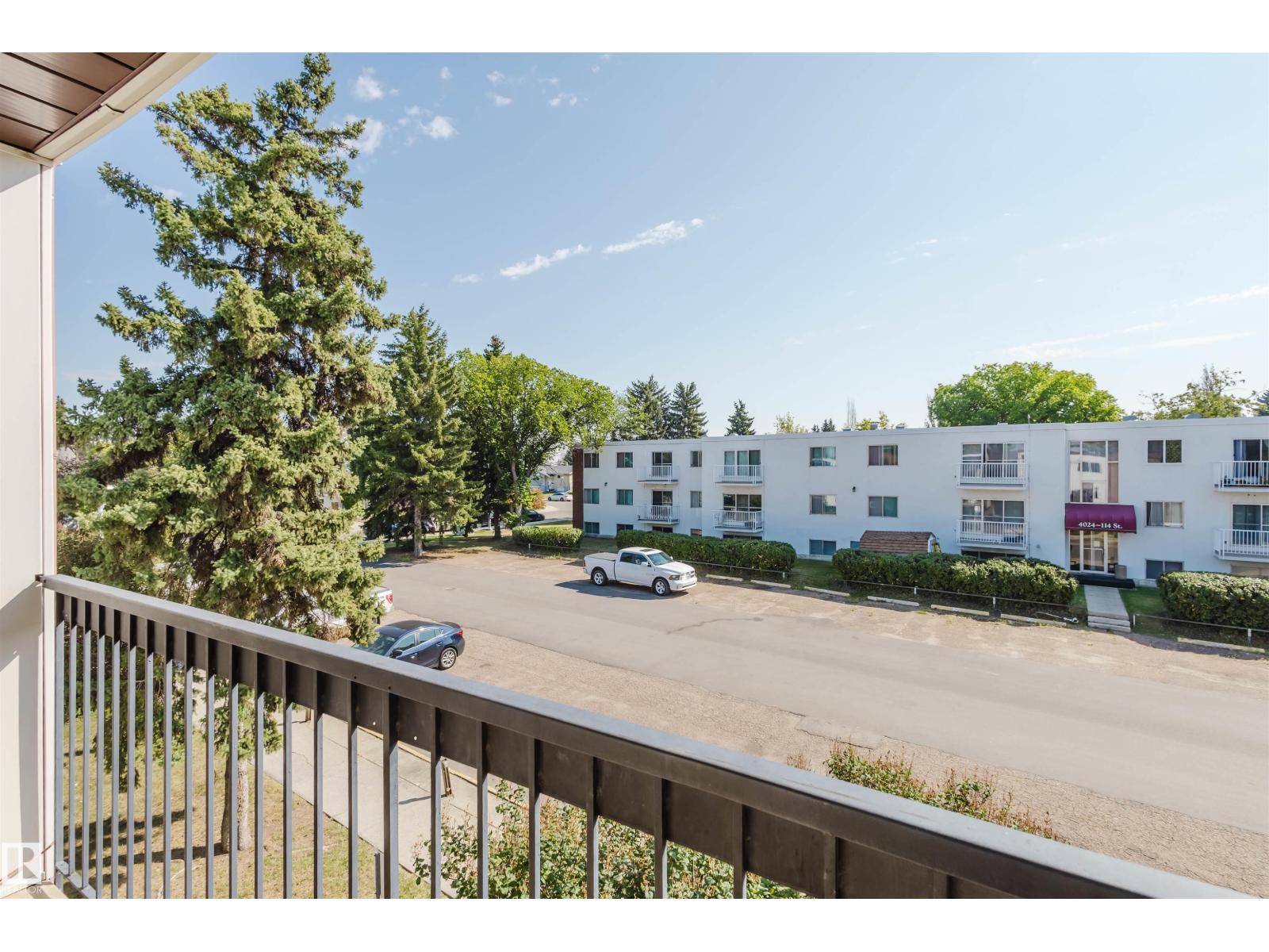 #307 11415 41 AV NW - 26