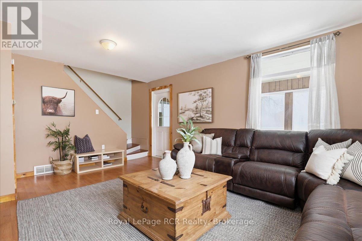 123007 SOUTHGATE ROAD 12 - 17