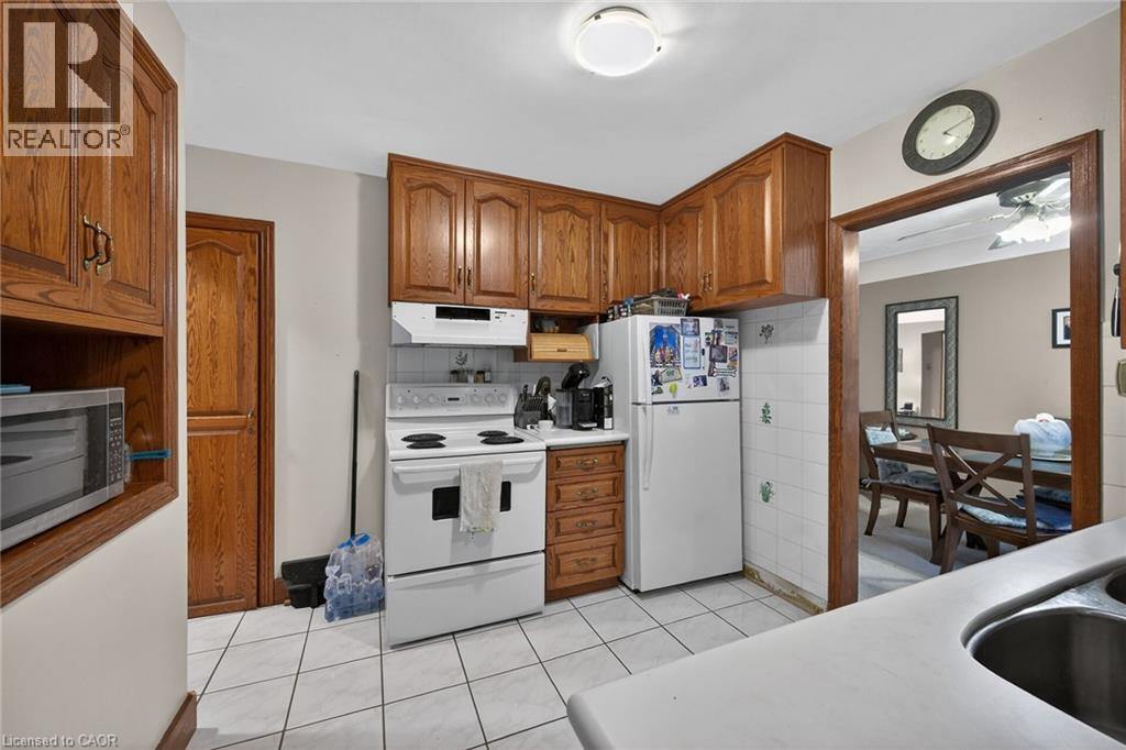 186 SENECA Avenue, Hamilton, Ontario, L9B1M2 — Photo 12