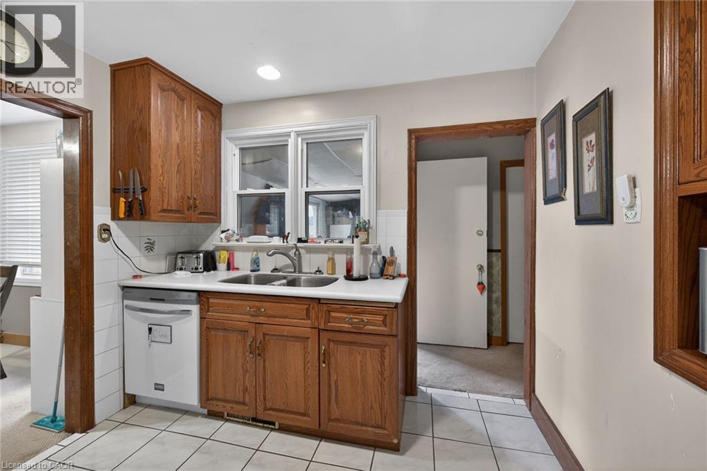 186 SENECA Avenue, Hamilton, Ontario, L9B1M2 — Photo 14