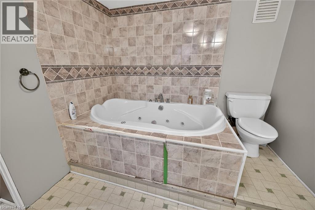 186 SENECA Avenue, Hamilton, Ontario, L9B1M2 — Photo 26