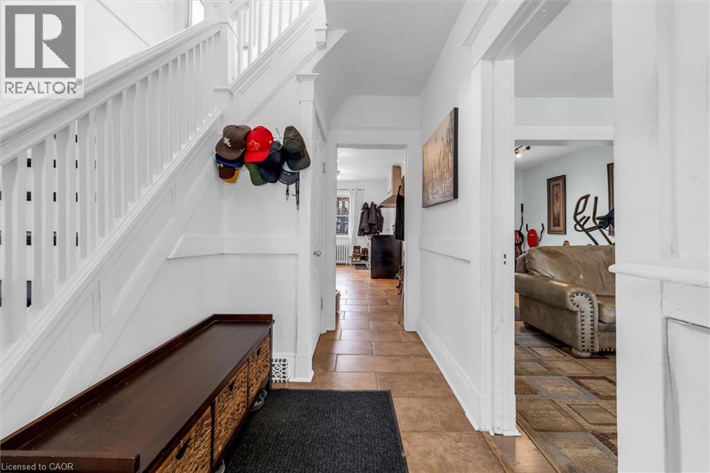 35 BAYFIELD Avenue - 6