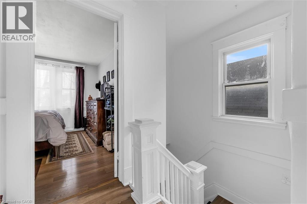 35 BAYFIELD Avenue - 18