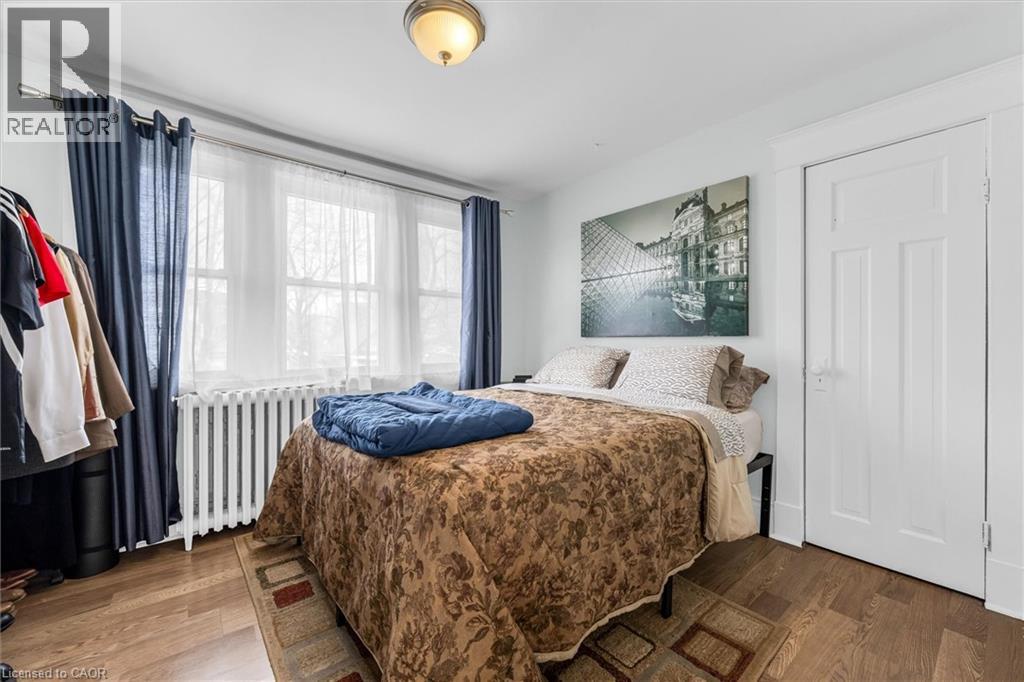 35 BAYFIELD Avenue - 24