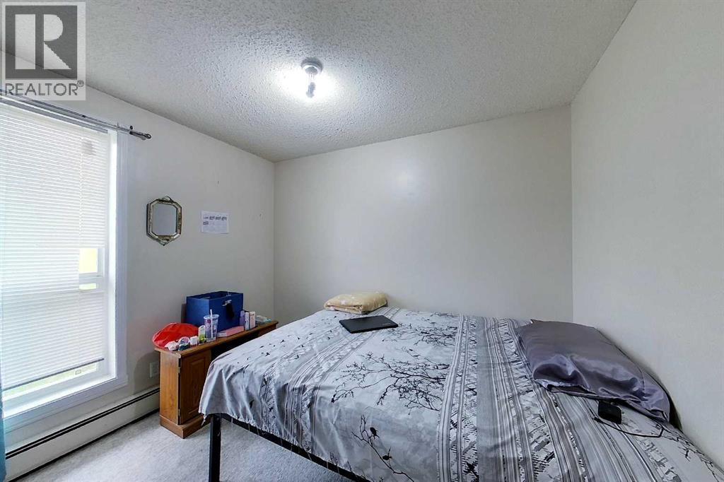4504 8B Avenue — photo 21