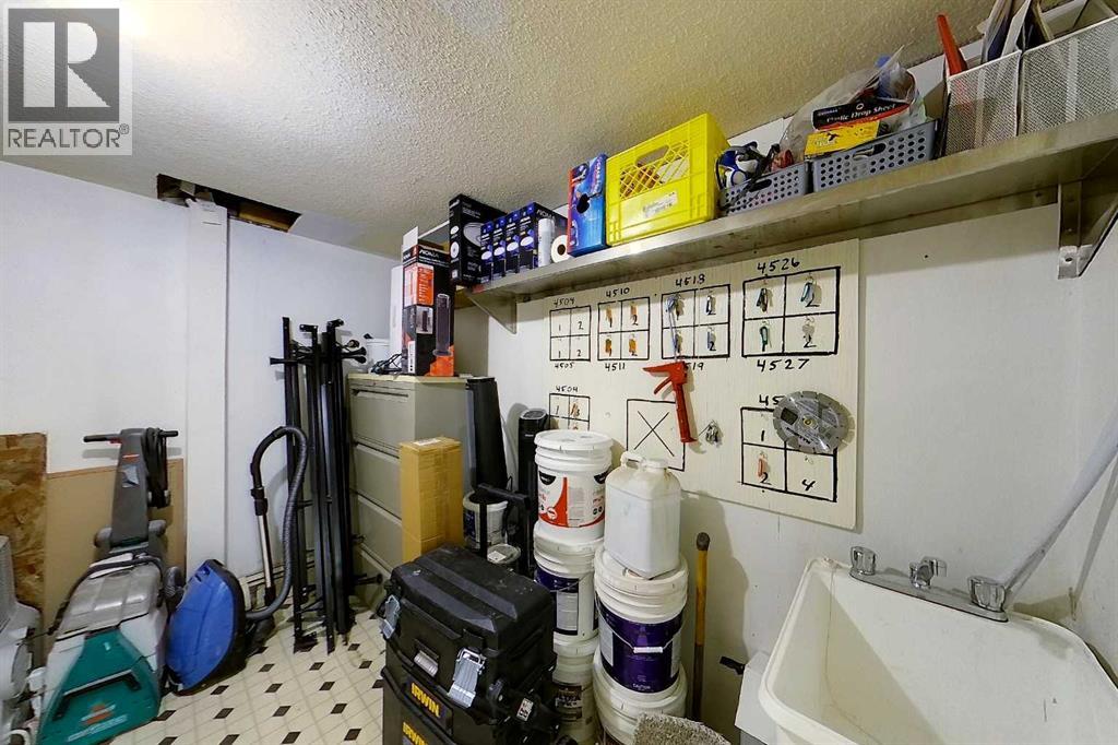 4504 8B Avenue — photo 38