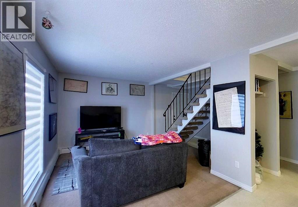 4504 8B Avenue — photo 9