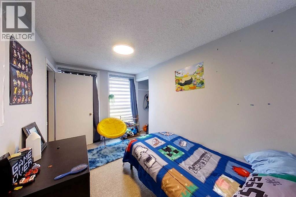 4504 8B Avenue — photo 28