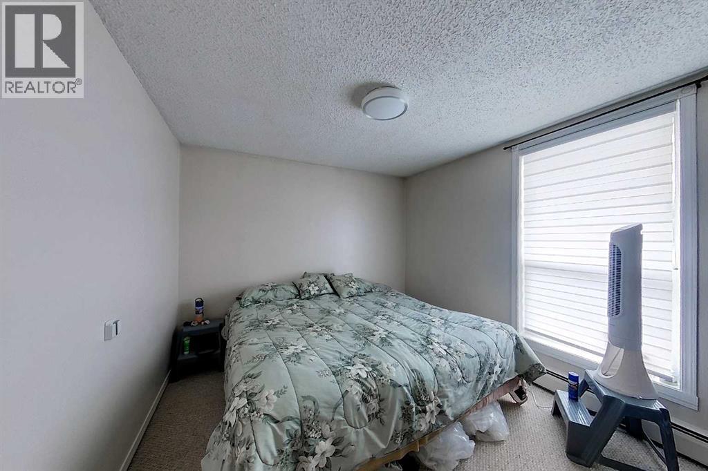 4504 8B Avenue — photo 35
