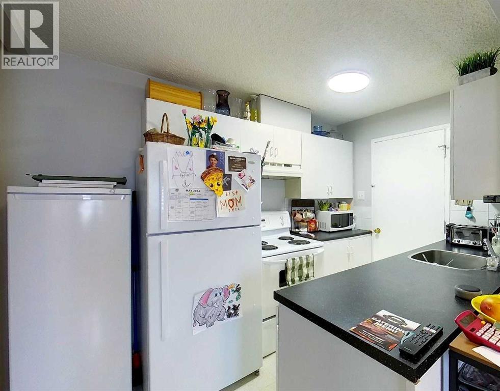 4504 8B Avenue — photo 25