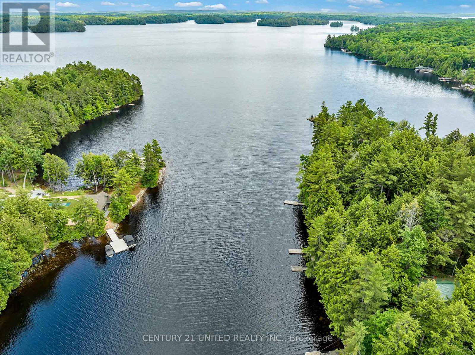 852 ISL 8 CATCHACOMA LAKE ISLAND - 40